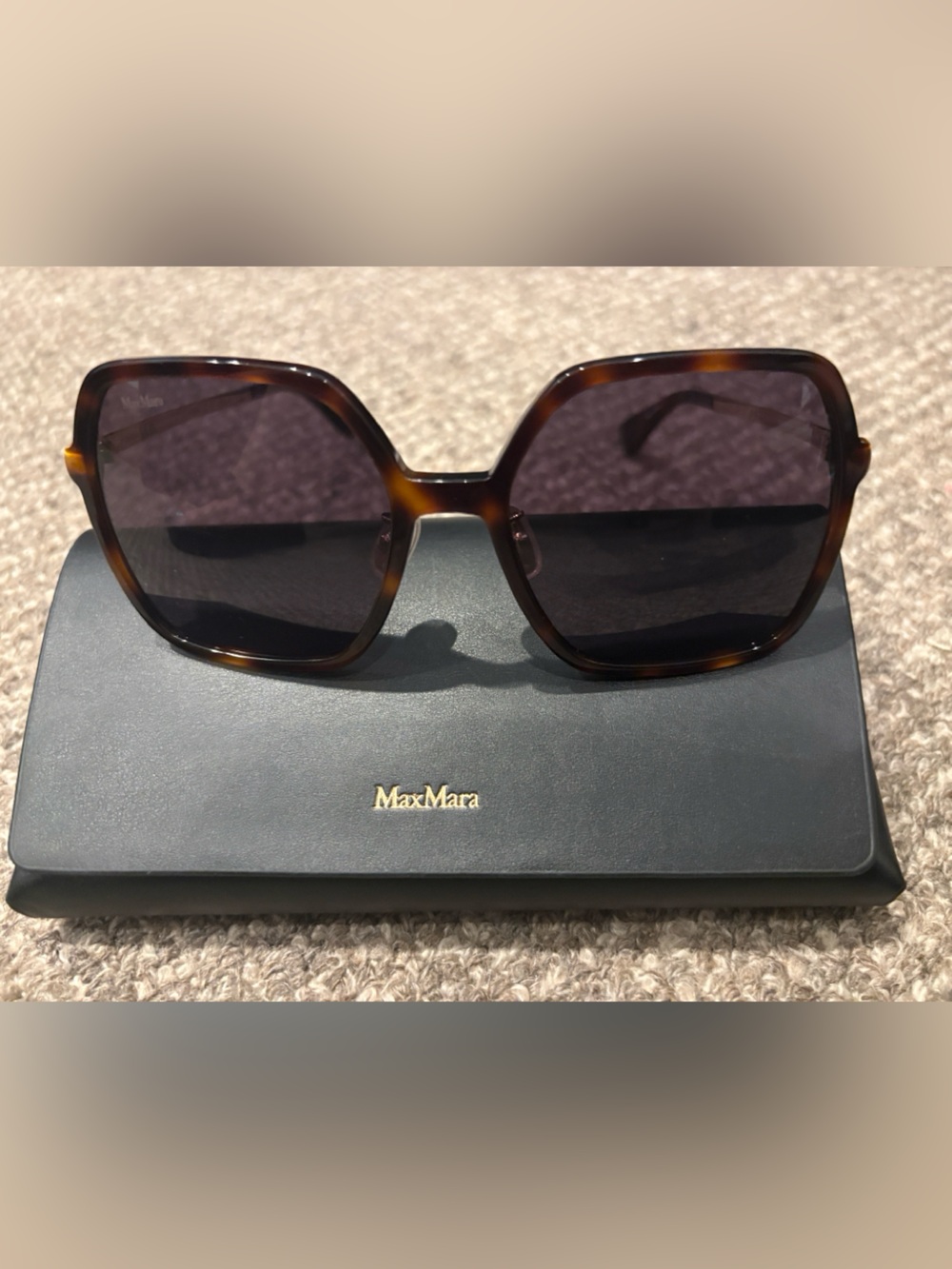 Max Mara Women's Oversized Tortoise 59mm Sunglasses - NEW! MM0059-D
